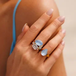Mini Carolina Ring / Sky Combo (Guld)>Caroline Svedbom