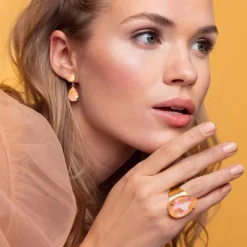 Mini Drop Örhängen / Peach Delite Guld>Caroline Svedbom New