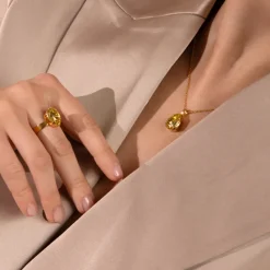 Mini Drop Halsband ReCreated™ Dark Jonquil – Guld>Caroline Svedbom Outlet