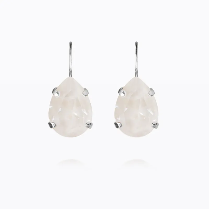Mini Drop Clasp Örhängen / Electric White (Rhodium)>Caroline Svedbom