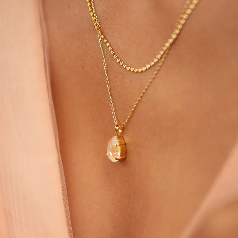 Mini Drop Halsband/ Ivory Cream Delite>Caroline Svedbom