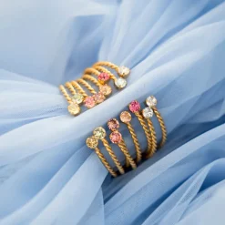 Caroline Svedbom Mini Twisted Armband/ Light Azore (Guld)><noscript><img width=