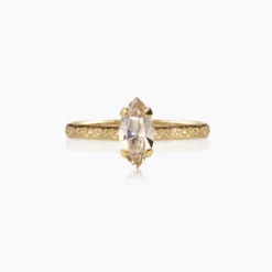Petite Navette Ring / Light Silk (Guld)>Caroline Svedbom Sale