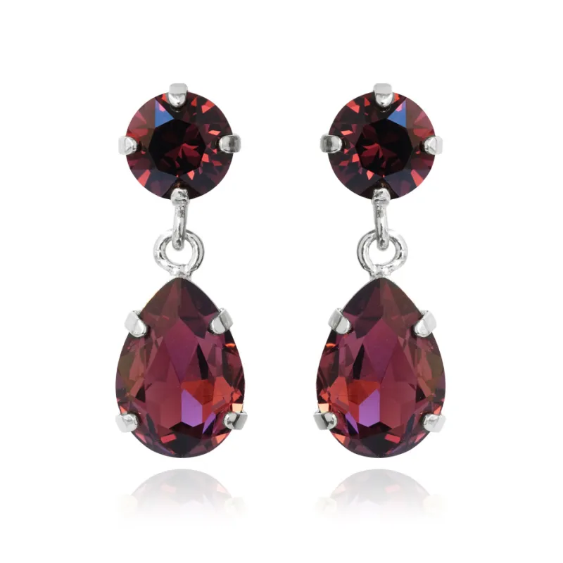 Örhängen Mini Drop Burgundy (Rhodium)>Caroline Svedbom