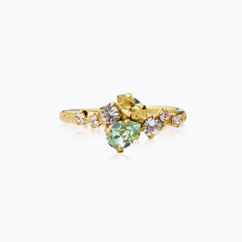 Sandra Ring / Chrysolite + Jonquil (Guld)>Caroline Svedbom Online