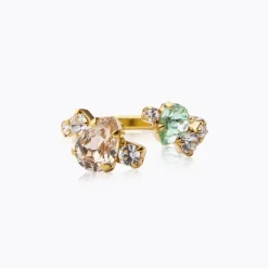 Vivi Ring / Chrysolite + Light Silk (Guld)>Caroline Svedbom Sale
