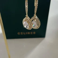 Droppformade Guld örhängen med CZ>Celine Estelle Discount