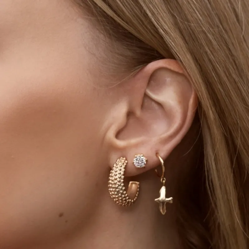 Mini Organic Dove M Hoop Gold Ear221>Emma Israelsson