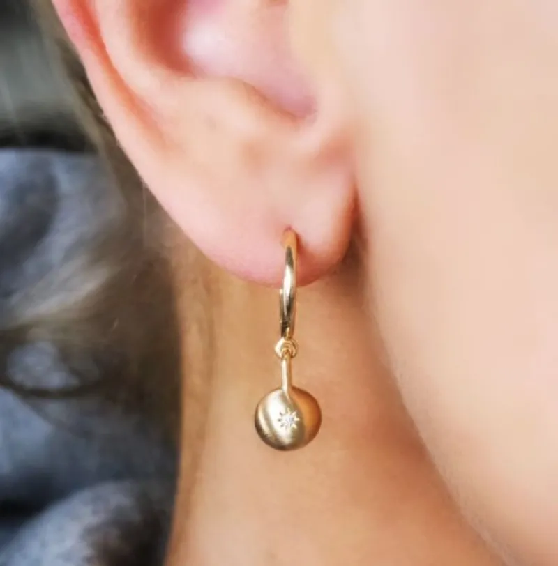 Sparkling Globe Örhängen (Guld) Ear119 ( Mega Kampanj )>Emma Israelsson Online