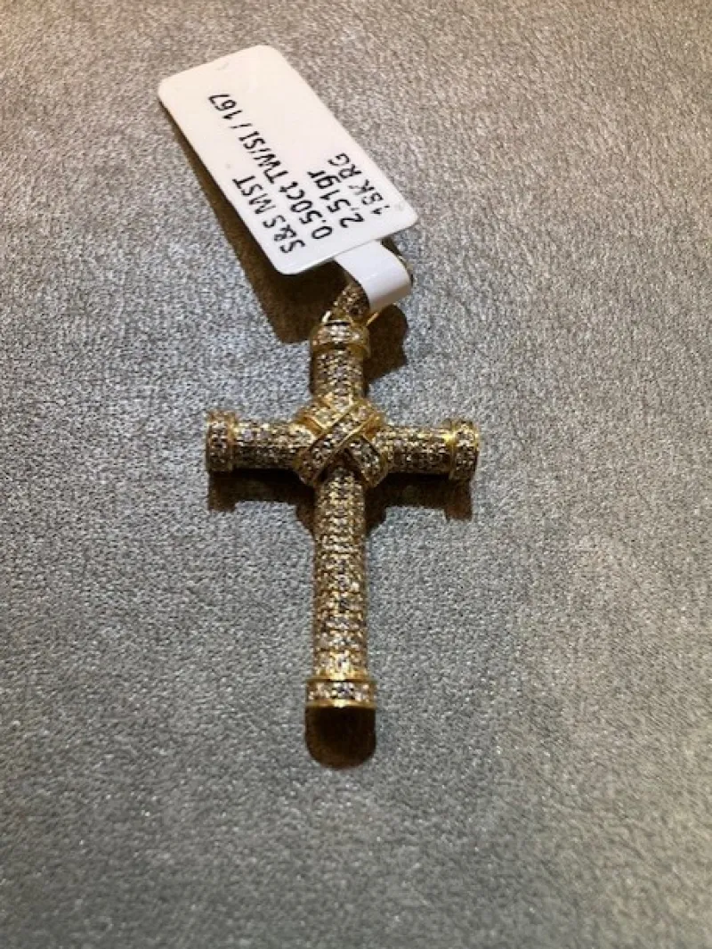 Kors i 18K Guld med 0,50ct TW/SI Diamanter – KG003> Best
