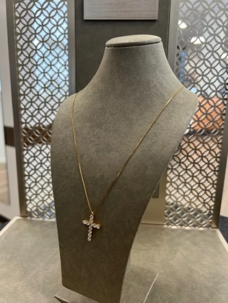 Kors i 18K Guld med 0,80ct W/SI Diamanter – CI676C> Online