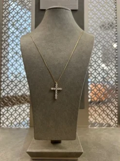 Kors i 18K Guld med 0,80ct W/SI Diamanter – CI676C><noscript><img width=