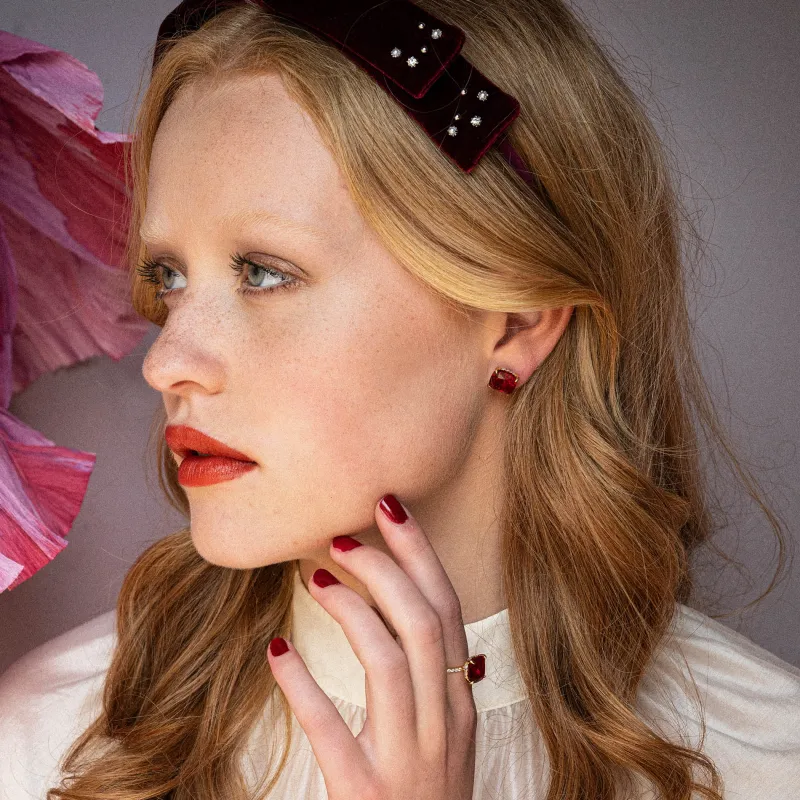 Desiree Studs – Garnet>Lily And Rose