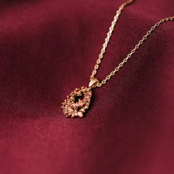 Petite Miss Alice Halsband – Garnet><noscript><img width=