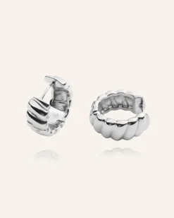 Curved Ribbed Örhängen Silver>Mockberg Outlet