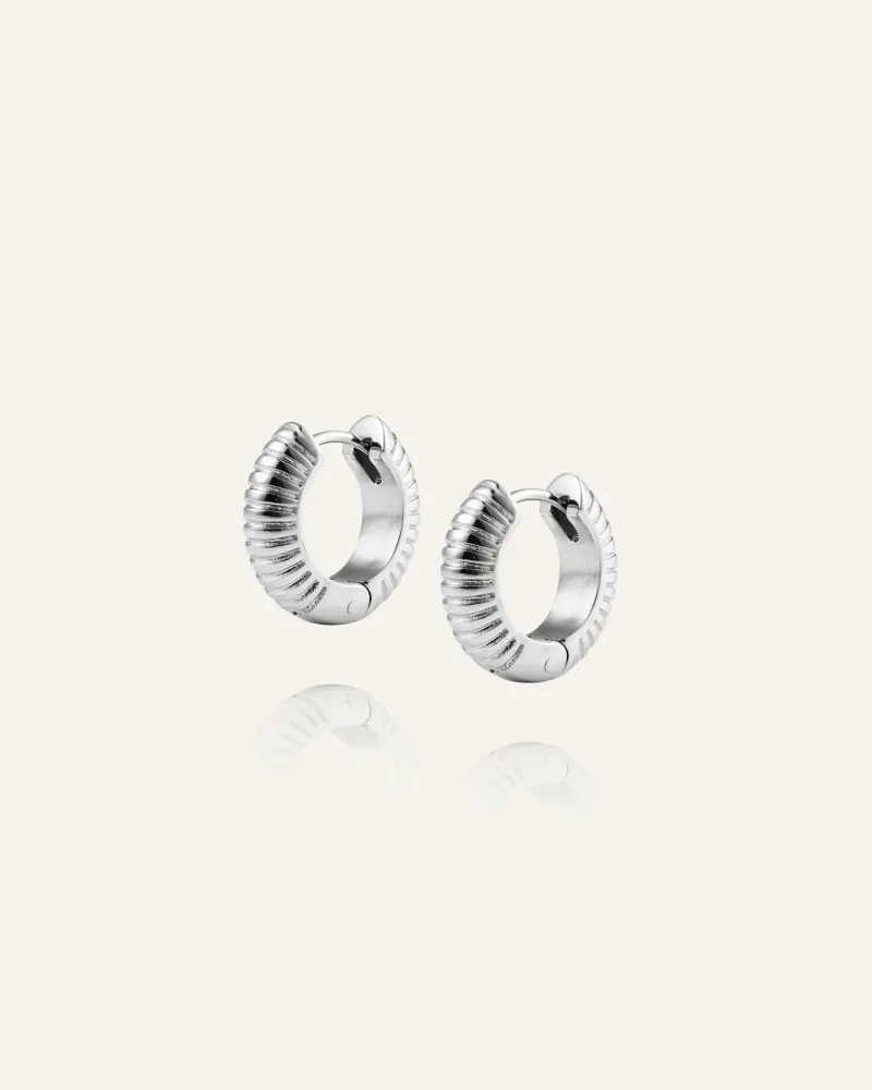 Ribbed Örhängen Medium Silver>Mockberg Sale