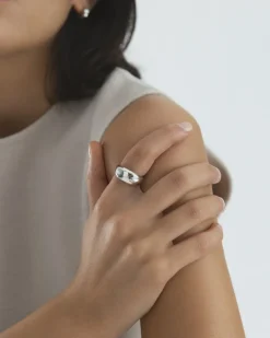 Wavy Bolded Large Ring Silver><noscript><img width=