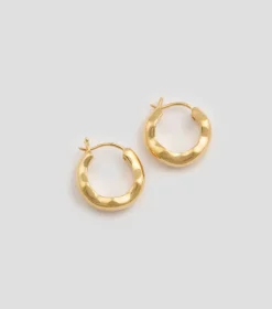 Syster P Bolded Wavy Blank Guld>Örhängen
