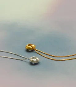 Syster P Bolded Wavy Silver><noscript><img width=
