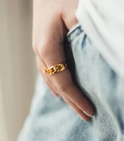 Syster P Links Curb Chain Ring Guld><noscript><img width=