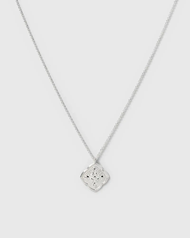 Syster P Luna Silver>Halsband