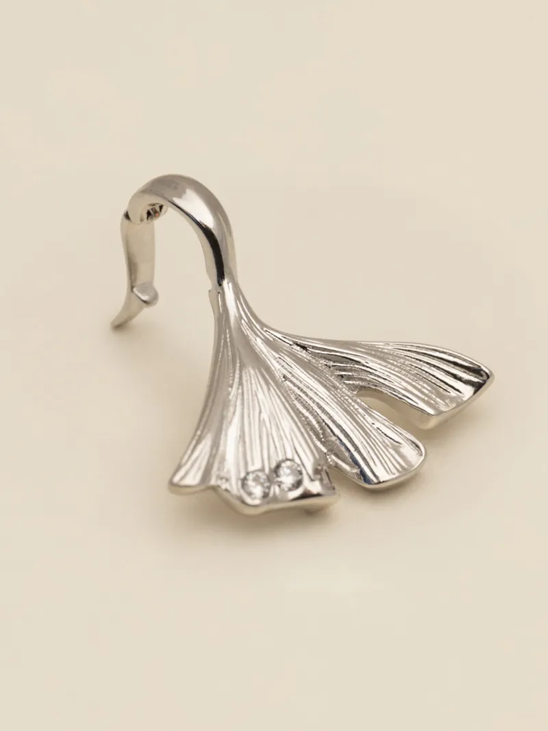 YLVA LI Embla Leaf Charm – Silver>Chram Discount