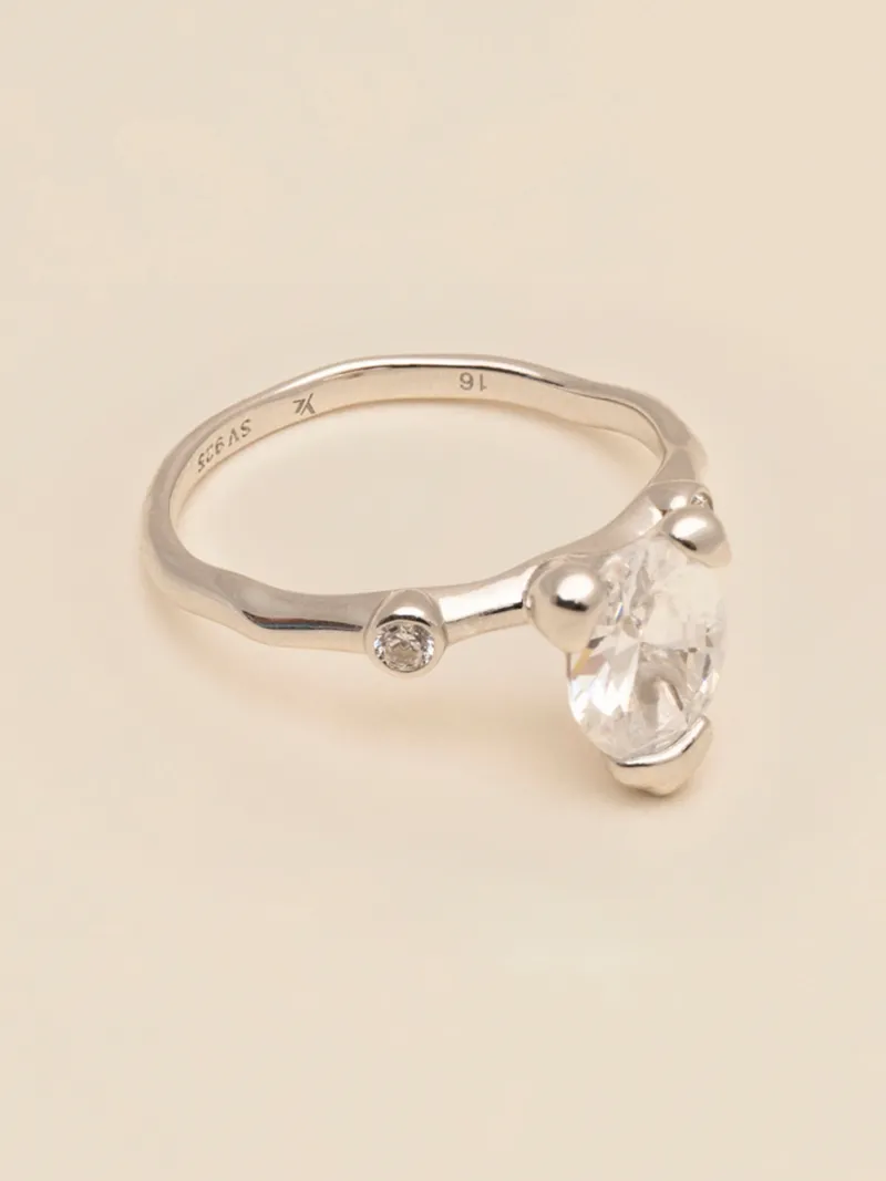 YLVA LI Embla ring Crystal – Silver>Ringar