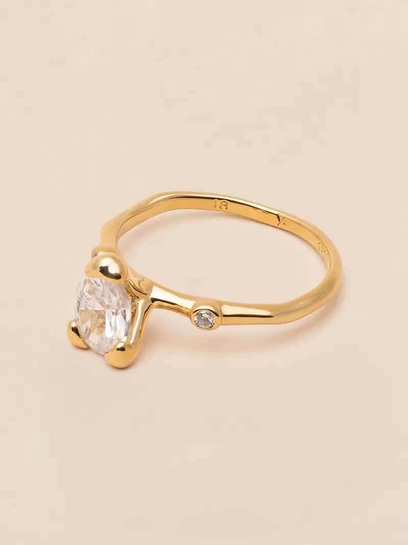 YLVA LI Embla Ring Crystal – Guld>Ringar