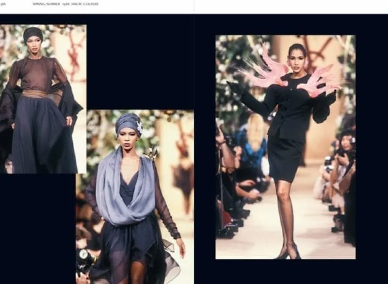 Yves Saint Laurent Catwalk>